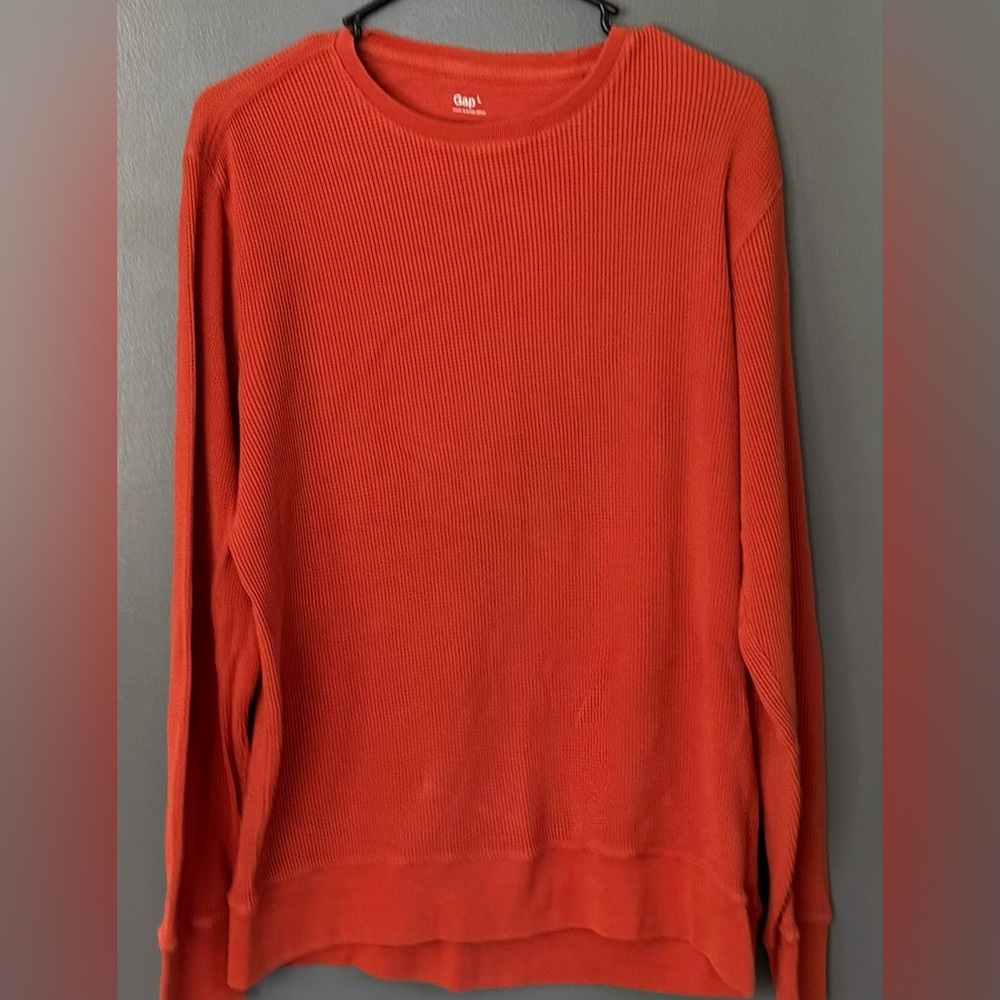 Men’s thermal long sleeve, burnt orange color, size L